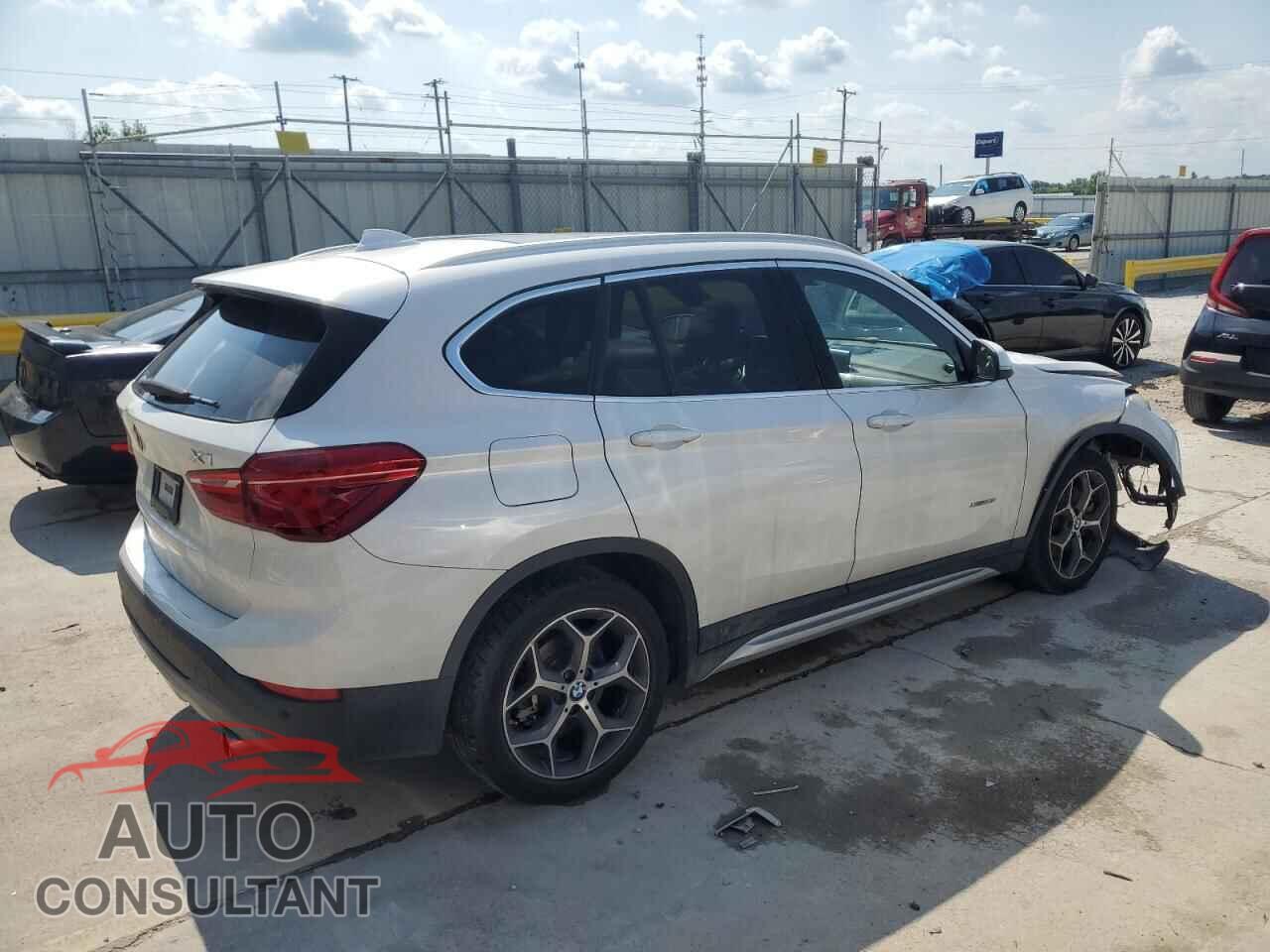 BMW X1 2016 - WBXHT3C32GP880799