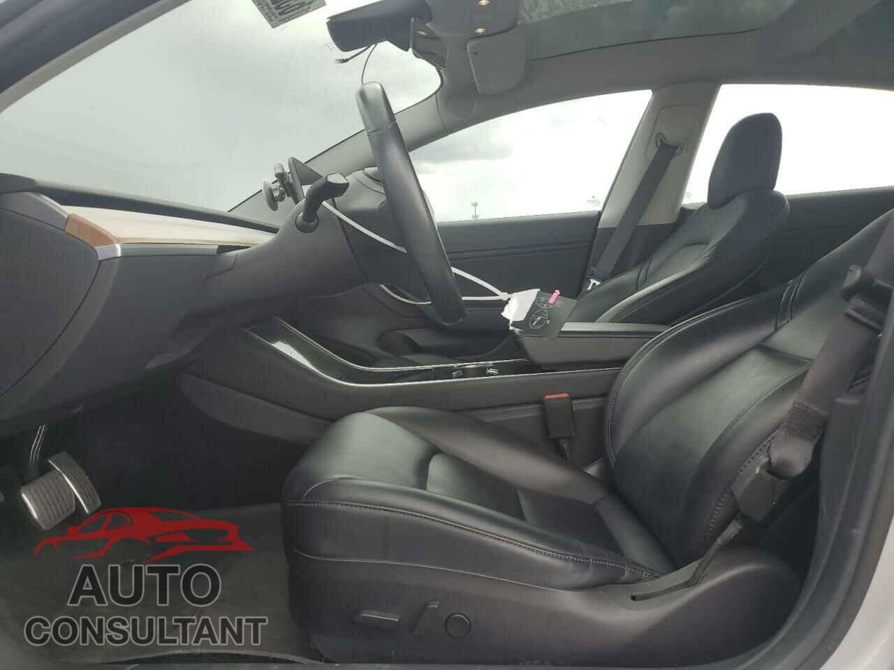 TESLA MODEL 3 2018 - 5YJ3E1EA5JF016591