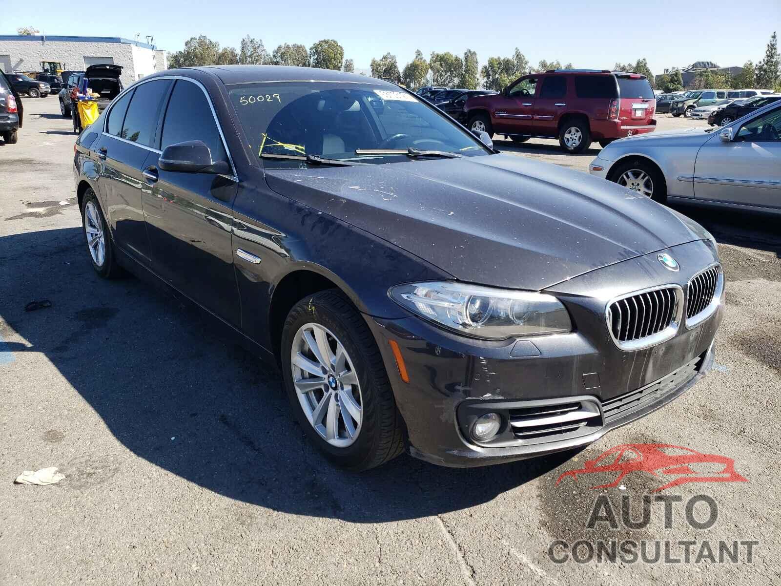 BMW 5 SERIES 2016 - WBA5A5C57GG350022