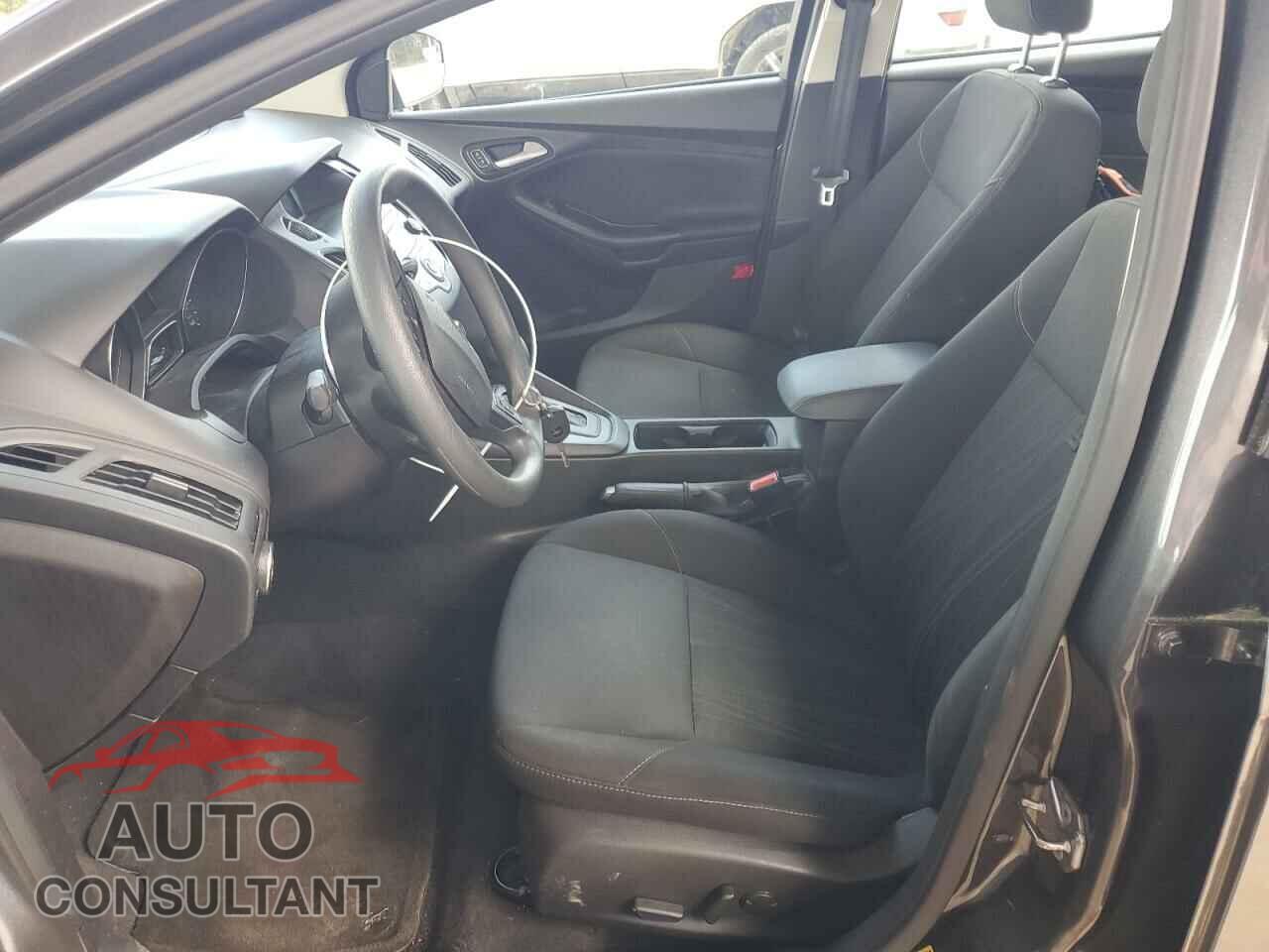 FORD FOCUS 2016 - 1FADP3K29GL376028