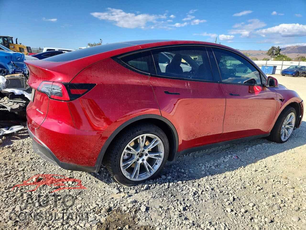 TESLA MODEL Y 2024 - 7SAYGDEE2RF065900