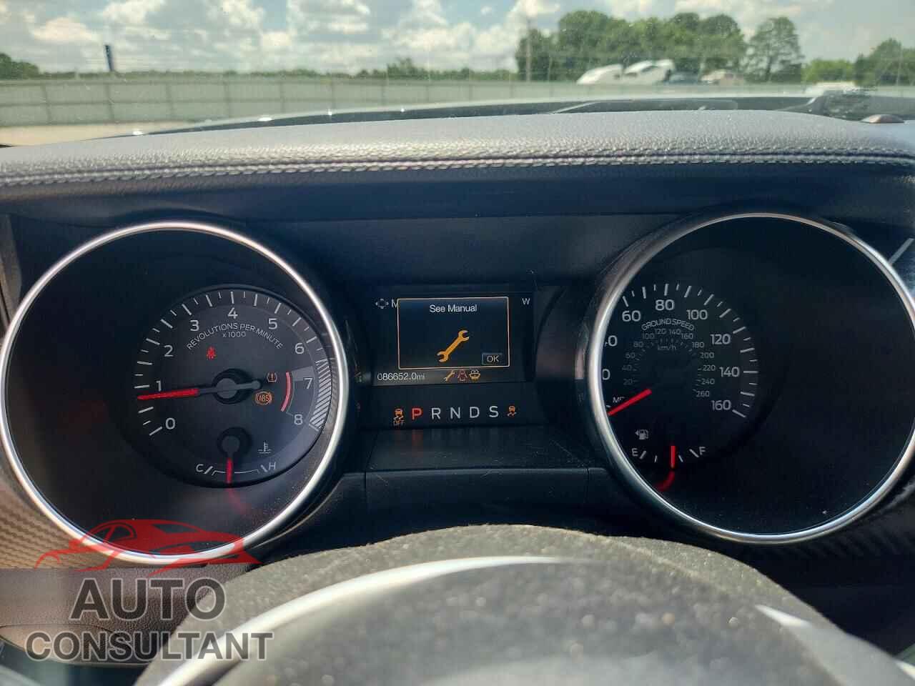 FORD MUSTANG 2018 - 1FA6P8TH8J5113131
