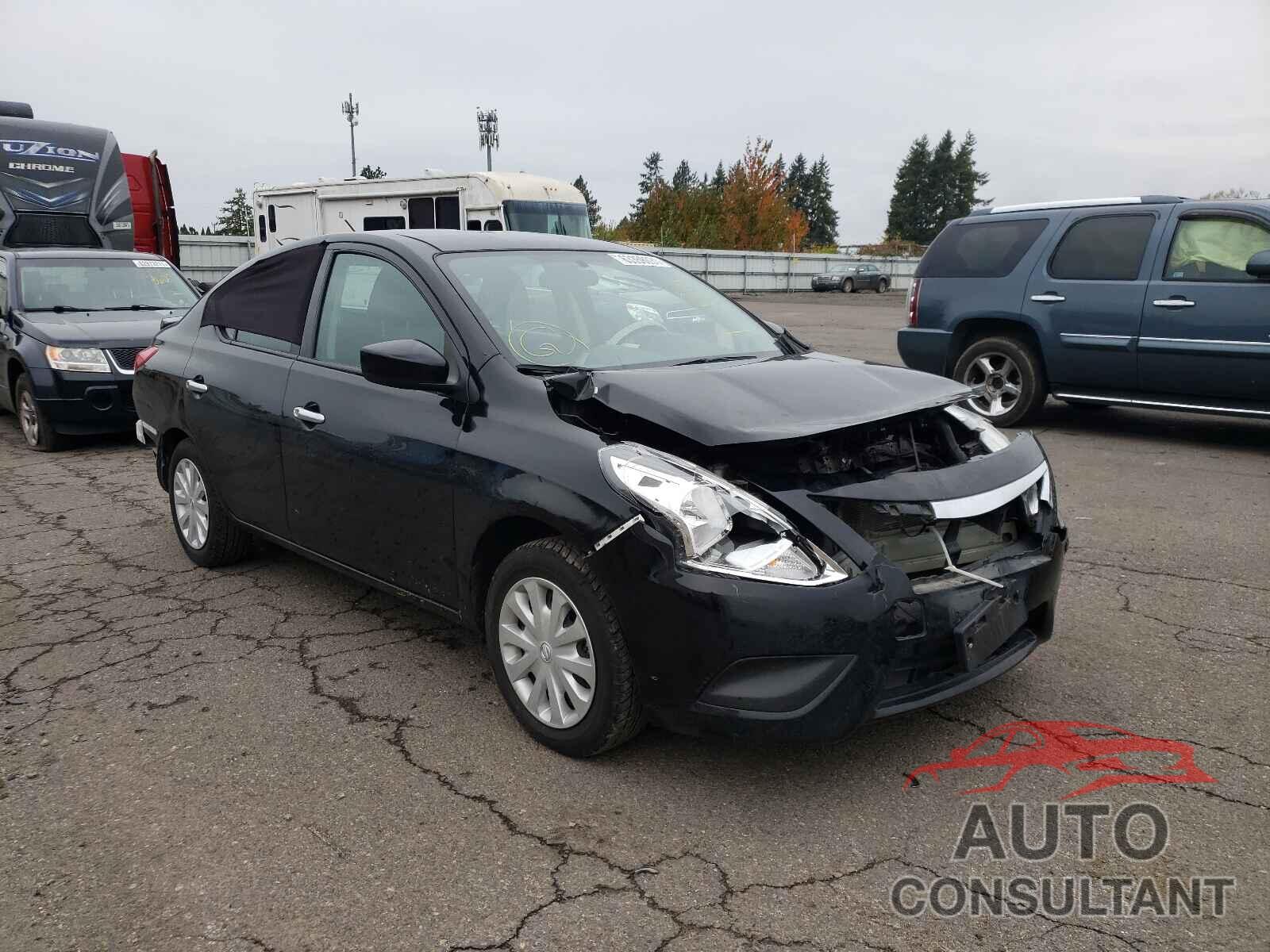 NISSAN VERSA 2019 - 3N1CN7AP7KL847741