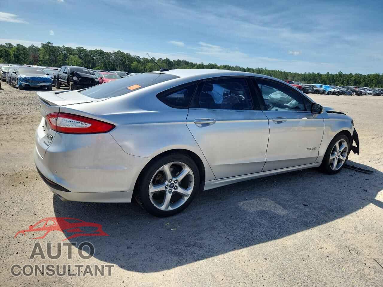 FORD FUSION 2013 - 3FA6P0LU8DR150504