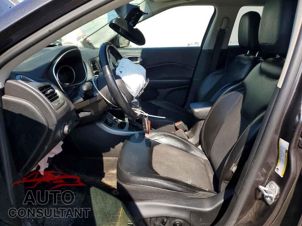 JEEP COMPASS 2018 - 3C4NJDBB9JT167843