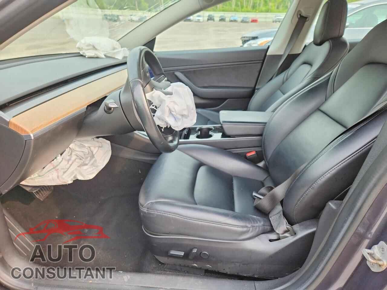 TESLA MODEL 3 2018 - 5YJ3E1EA2JF019075