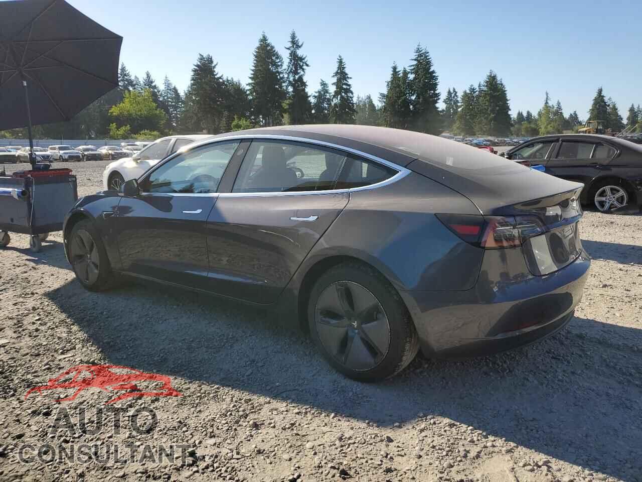 TESLA MODEL 3 2018 - 5YJ3E1EA1JF018855