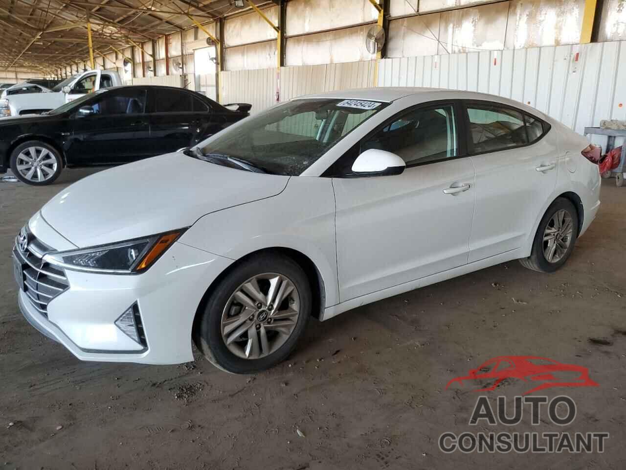 HYUNDAI ELANTRA 2019 - 5NPD84LF4KH448894