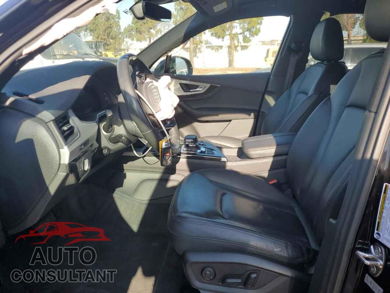 AUDI Q7 2019 - WA1AHAF76KD045392