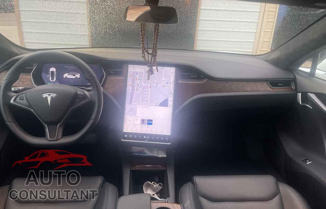 TESLA MODEL S 2021 - 5YJSA1E2XMF425562