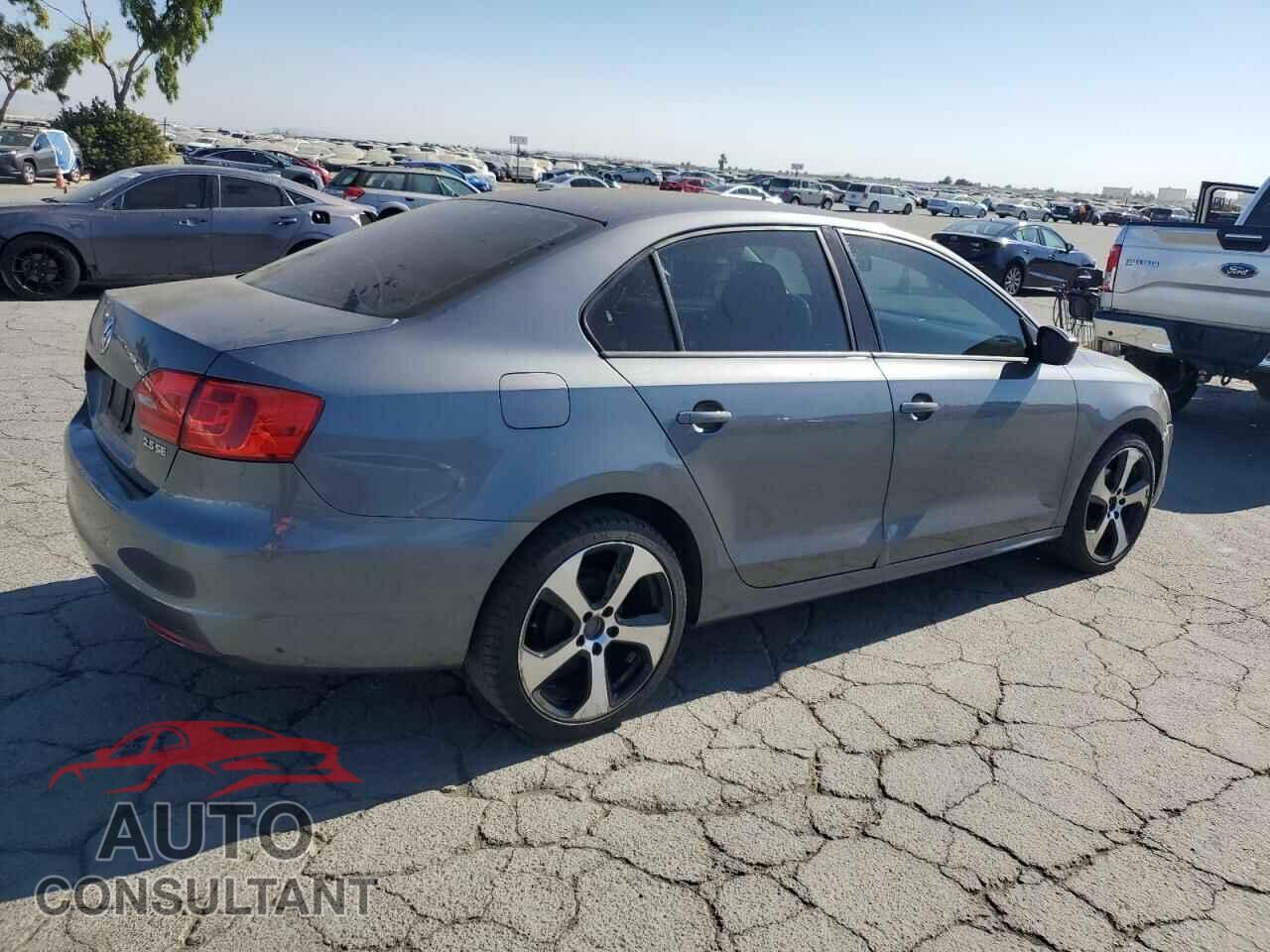 VOLKSWAGEN JETTA 2012 - 3VW2K7AJ7CM308476