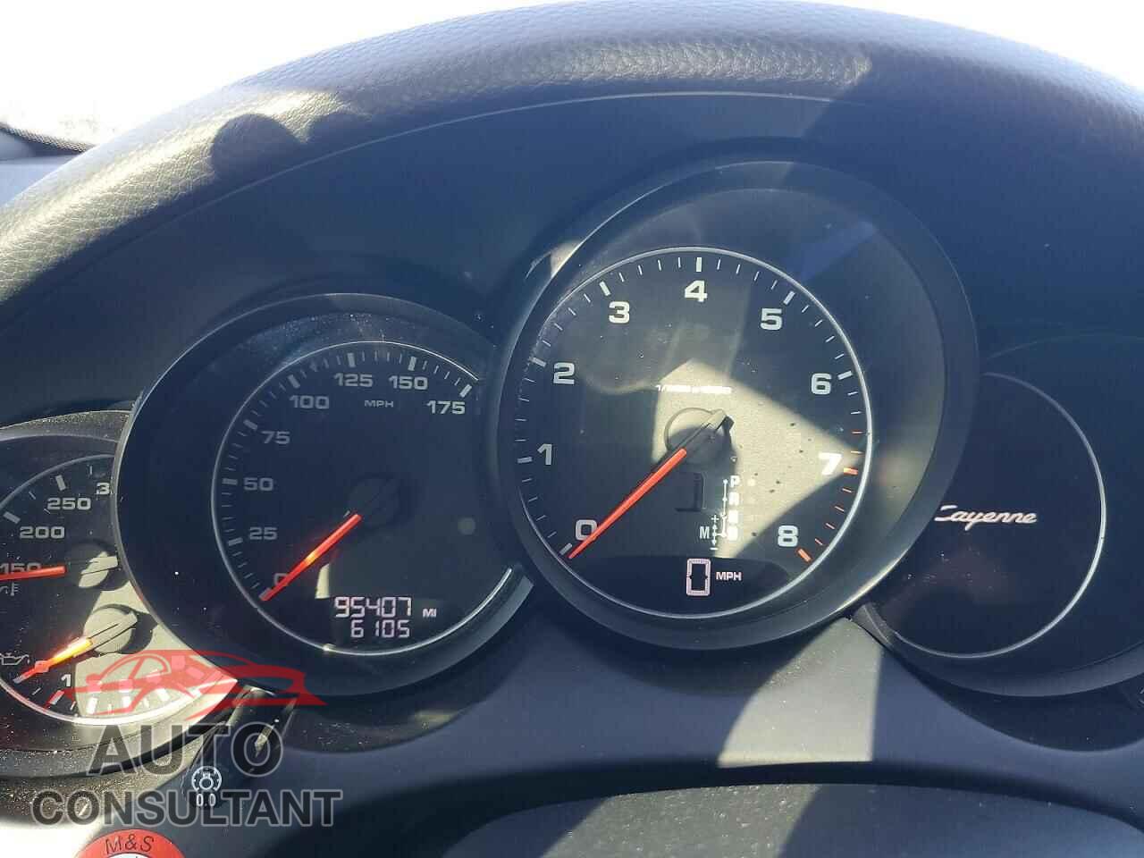 PORSCHE CAYENNE 2016 - WP1AA2A28GLA04172