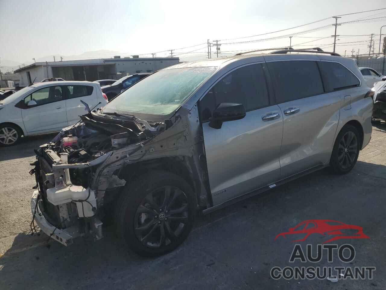 TOYOTA SIENNA 2021 - 5TDXRKEC1MS039704