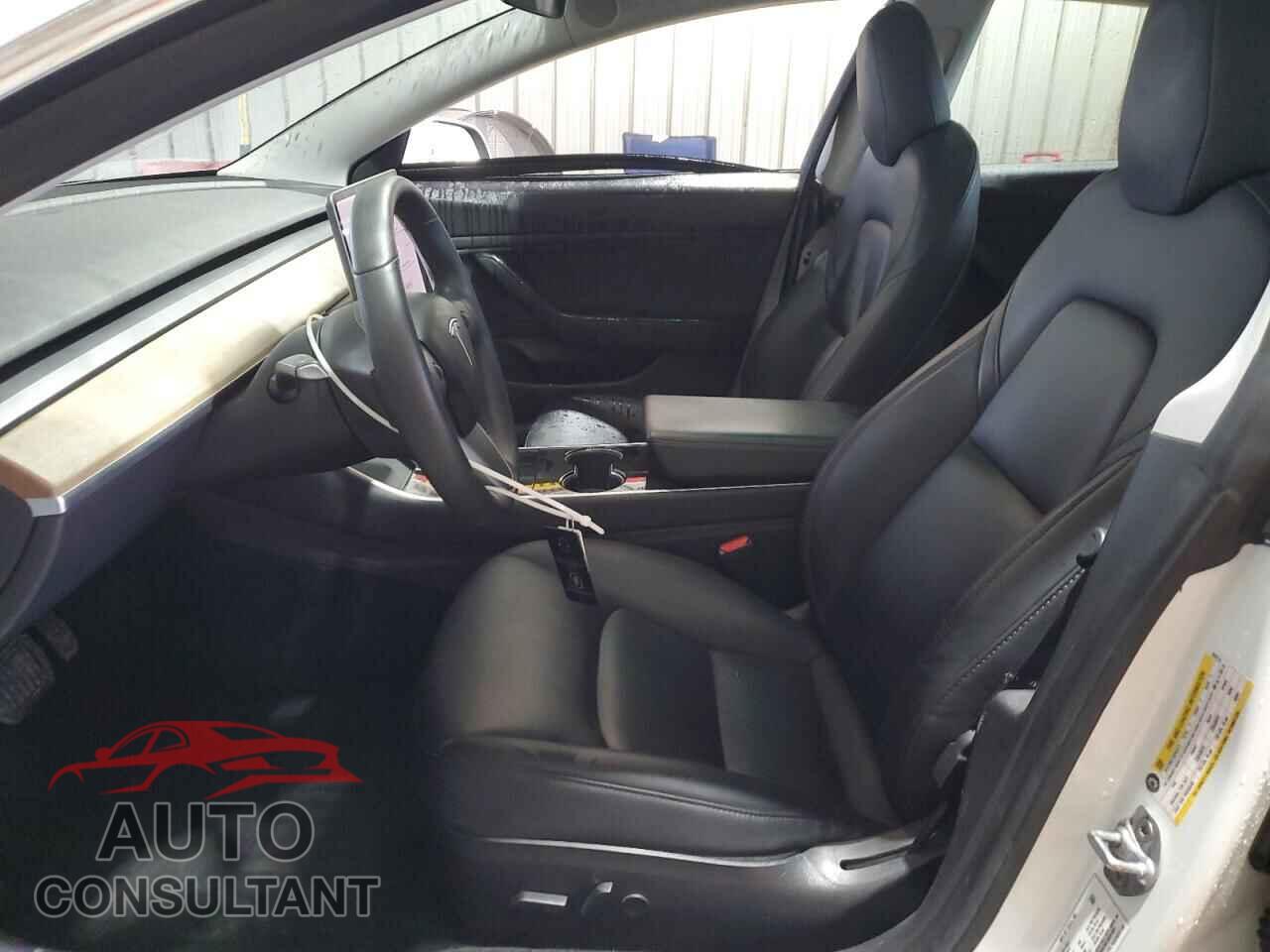 TESLA MODEL 3 2019 - 5YJ3E1EA2KF484215