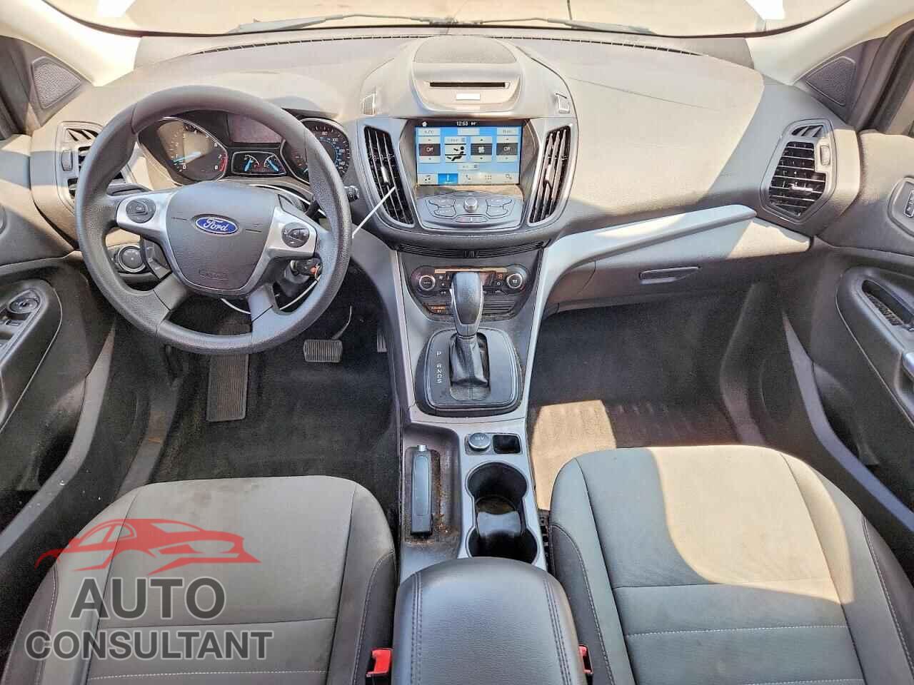 FORD ESCAPE 2016 - 1FMCU9GX1GUB02110