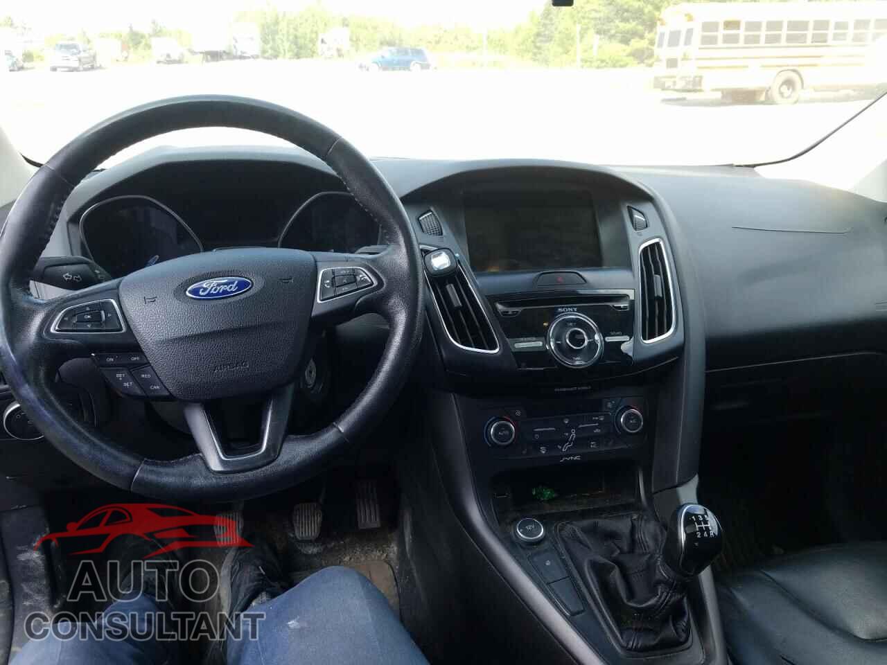 FORD FOCUS 2016 - 1FADP3F24GL200367