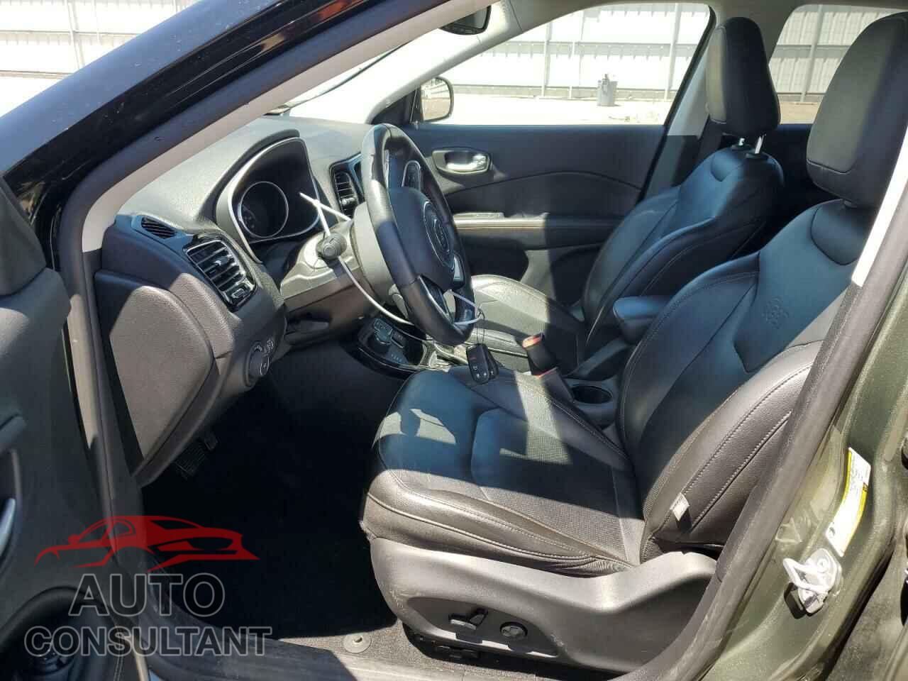 JEEP COMPASS 2019 - 3C4NJDCB3KT683373