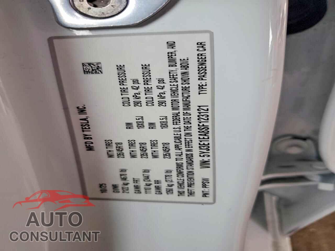 TESLA MODEL 3 2025 - 5YJ3E1EA8SF123121