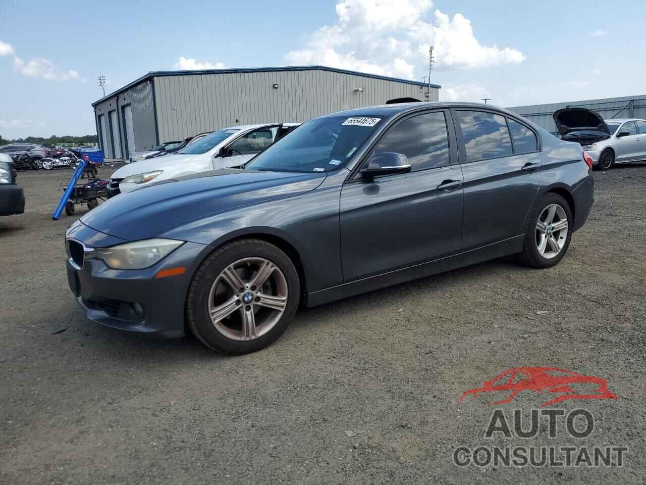 BMW 3 SERIES 2013 - WBA3A5C56DF354443