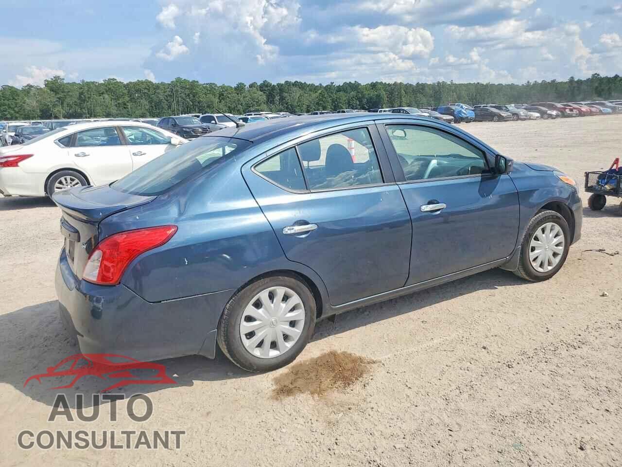 NISSAN VERSA 2017 - 3N1CN7AP3HL904655