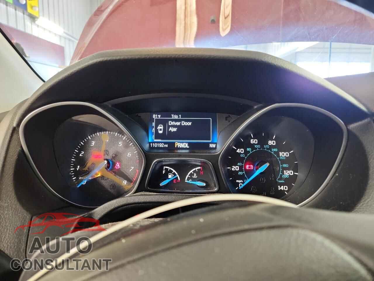 FORD FOCUS 2017 - 1FADP3F27HL320827