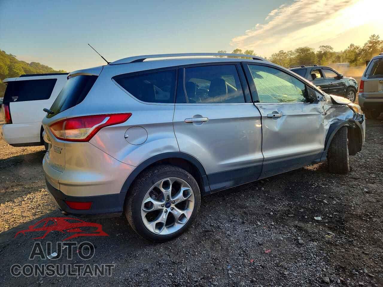 FORD ESCAPE 2015 - 1FMCU0JX4FUB55113