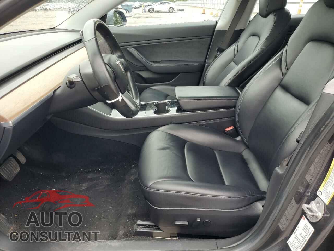 TESLA MODEL 3 2018 - 5YJ3E1EA9JF052865