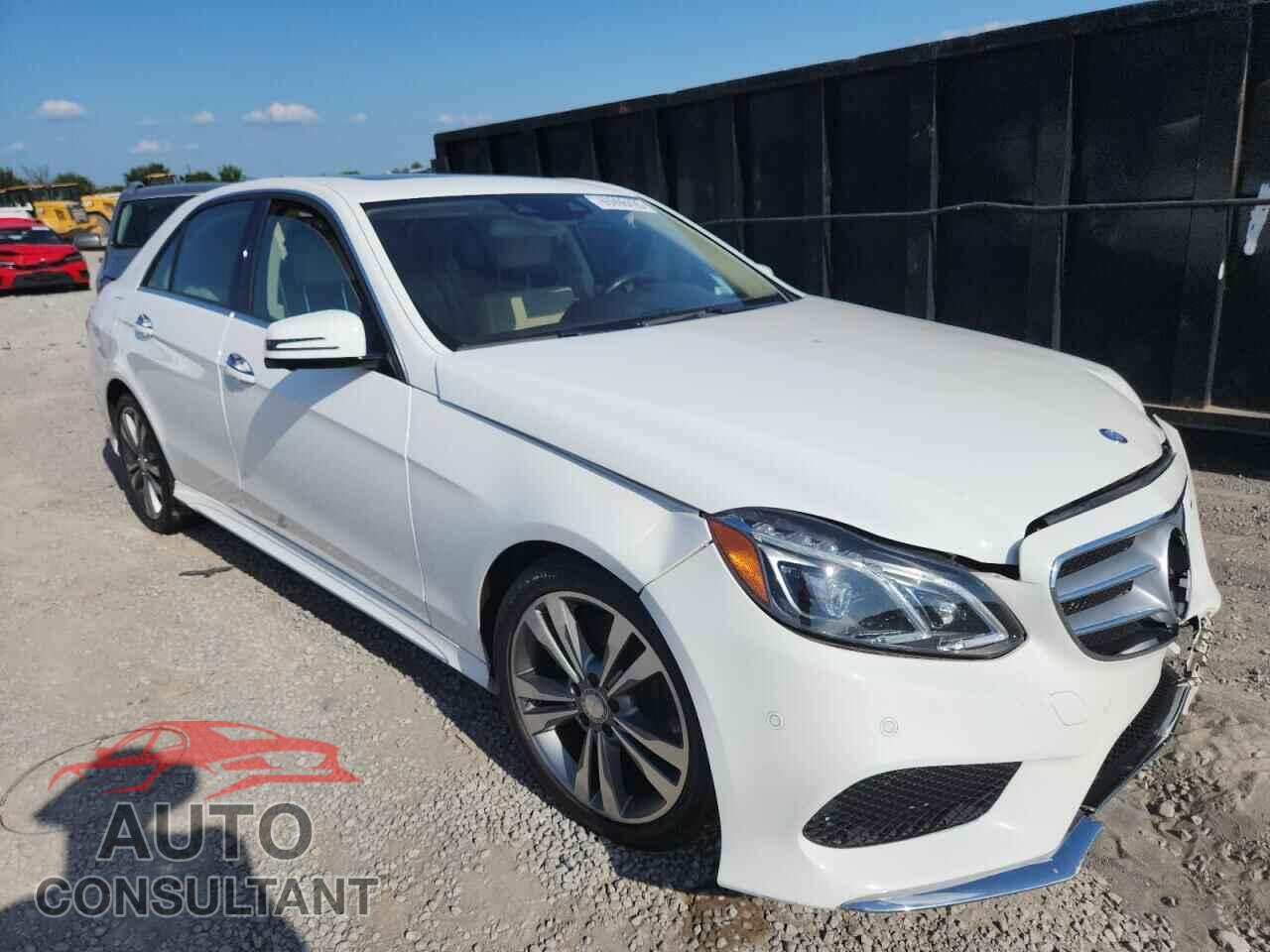 MERCEDES-BENZ E-CLASS 2015 - WDDHF5KB3FB098585