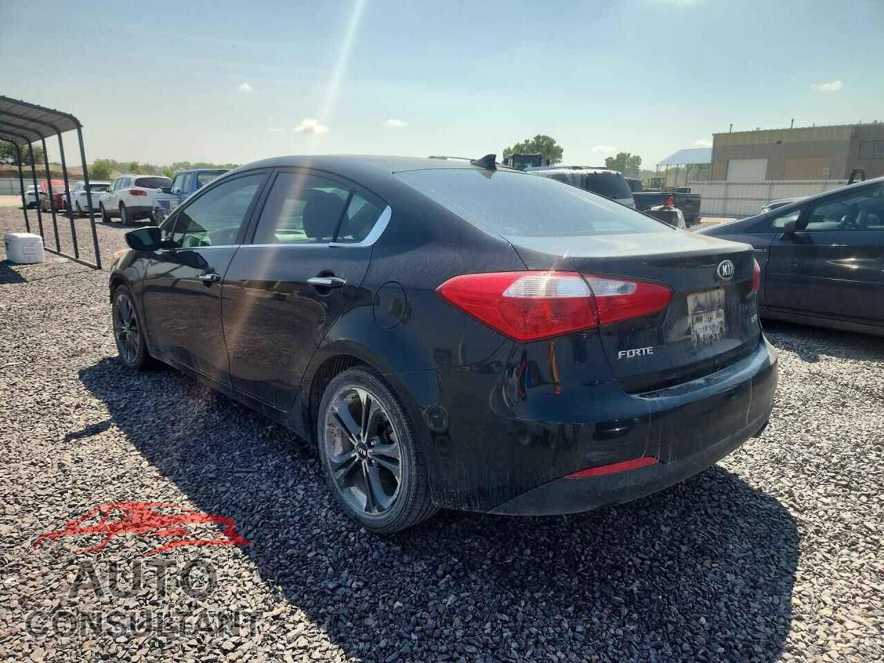 KIA FORTE 2015 - KNAFZ4A81F5392247