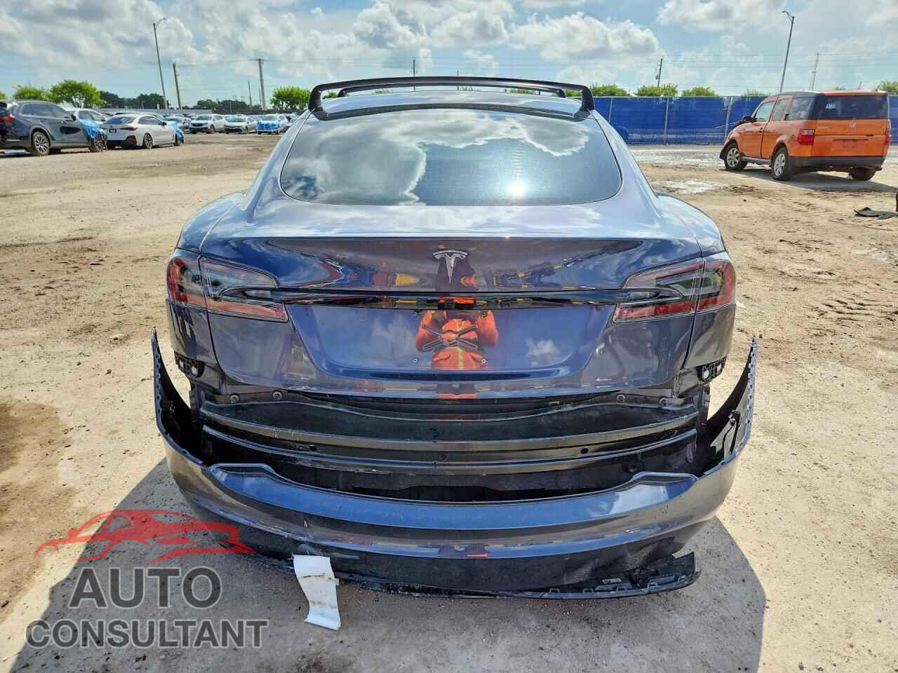 TESLA MODEL S 2021 - 5YJSA1E50MF454157