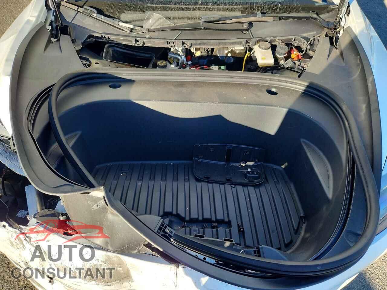 TESLA MODEL 3 2023 - 5YJ3E1EA5PF598183