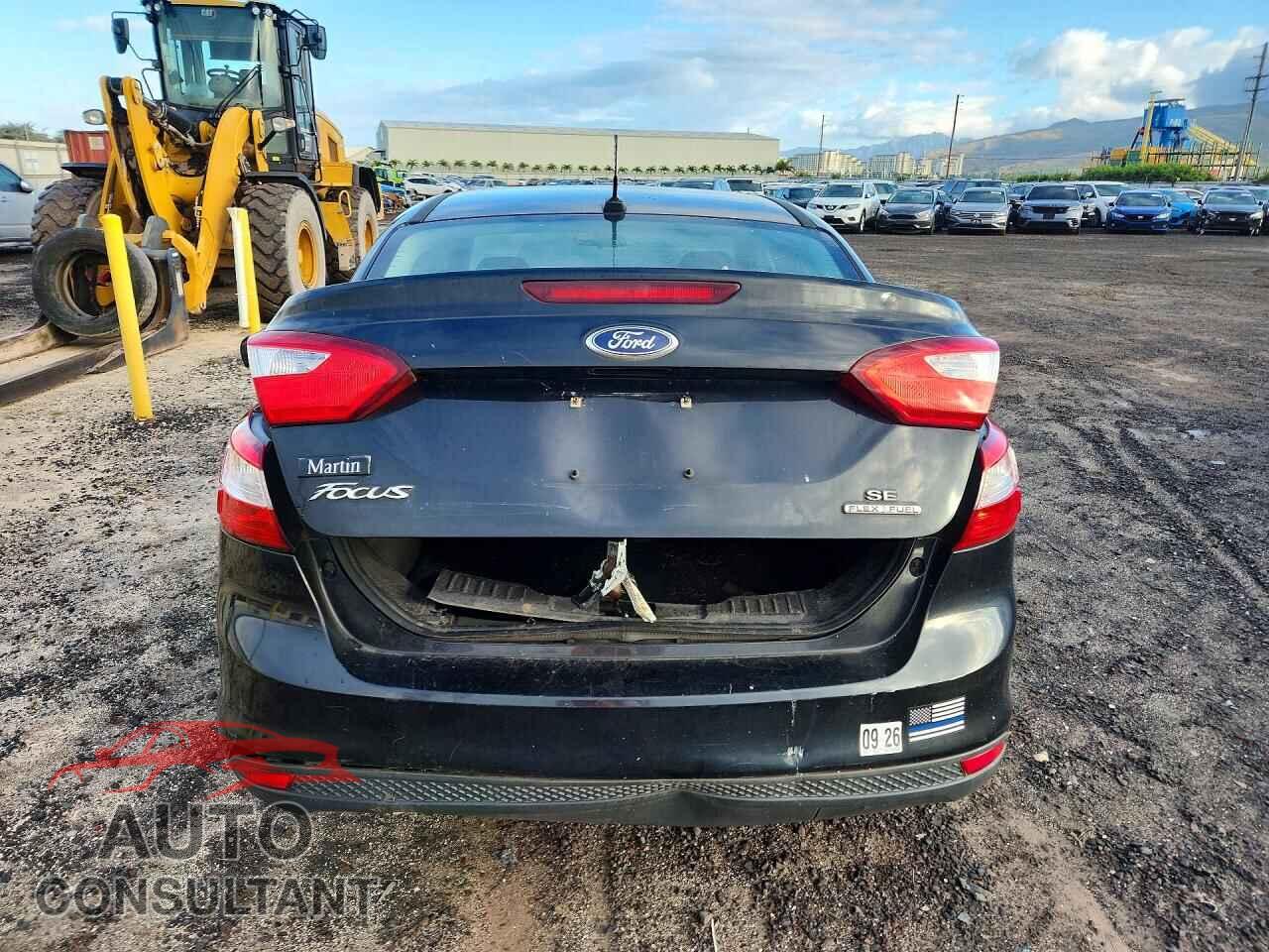 FORD FOCUS 2014 - 1FADP3F2XEL459152