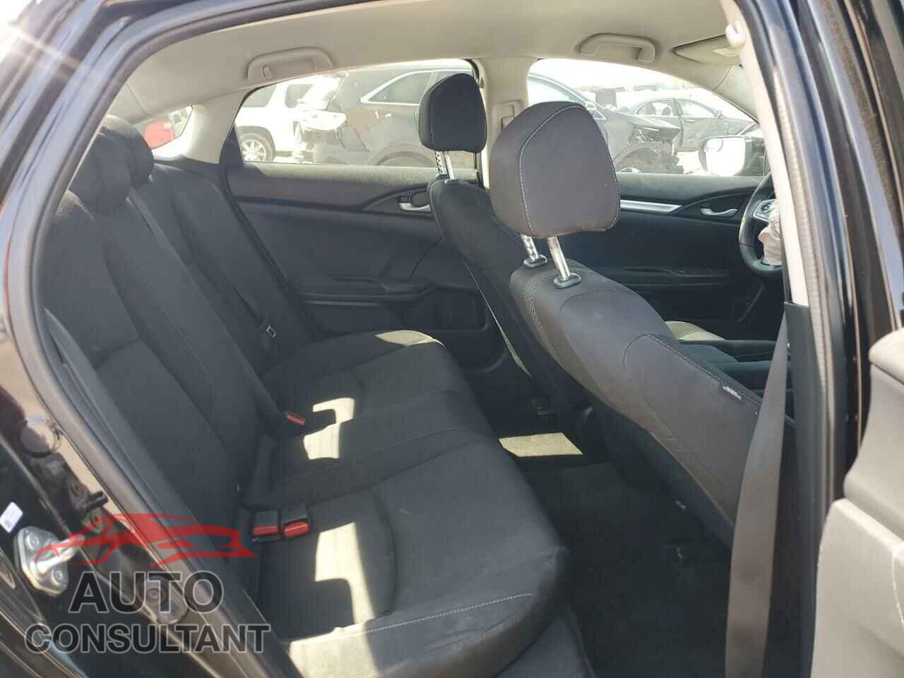 HONDA CIVIC 2017 - 2HGFC2F58HH552631