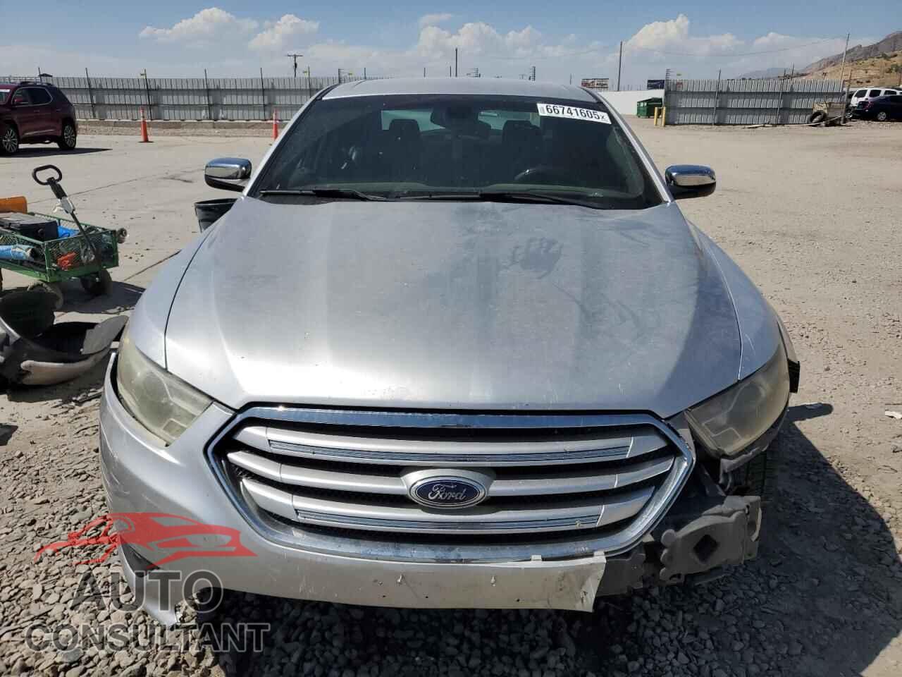 FORD TAURUS 2014 - 1FAHP2F83EG135033