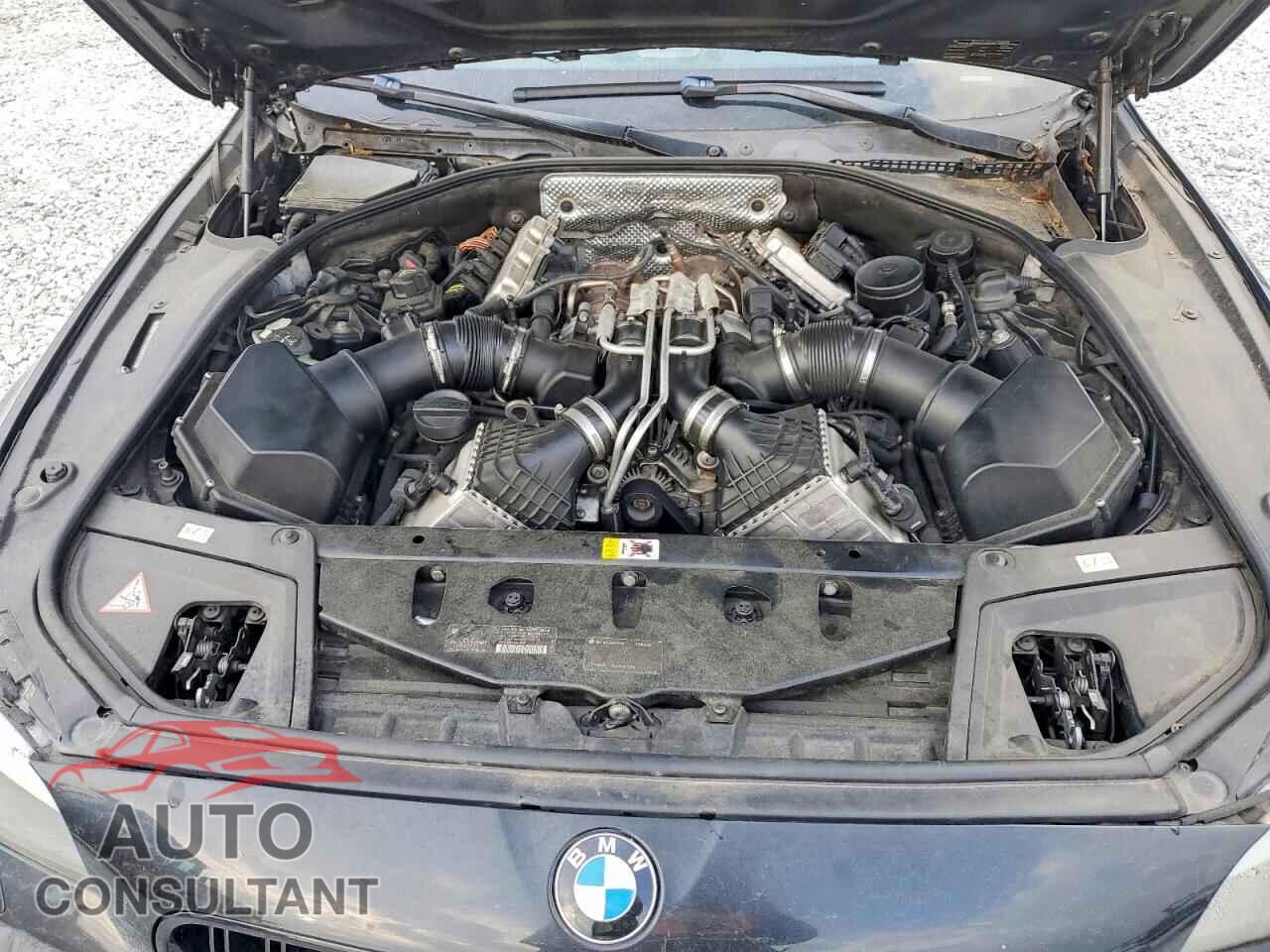 BMW M5 2013 - WBSFV9C55DD095945