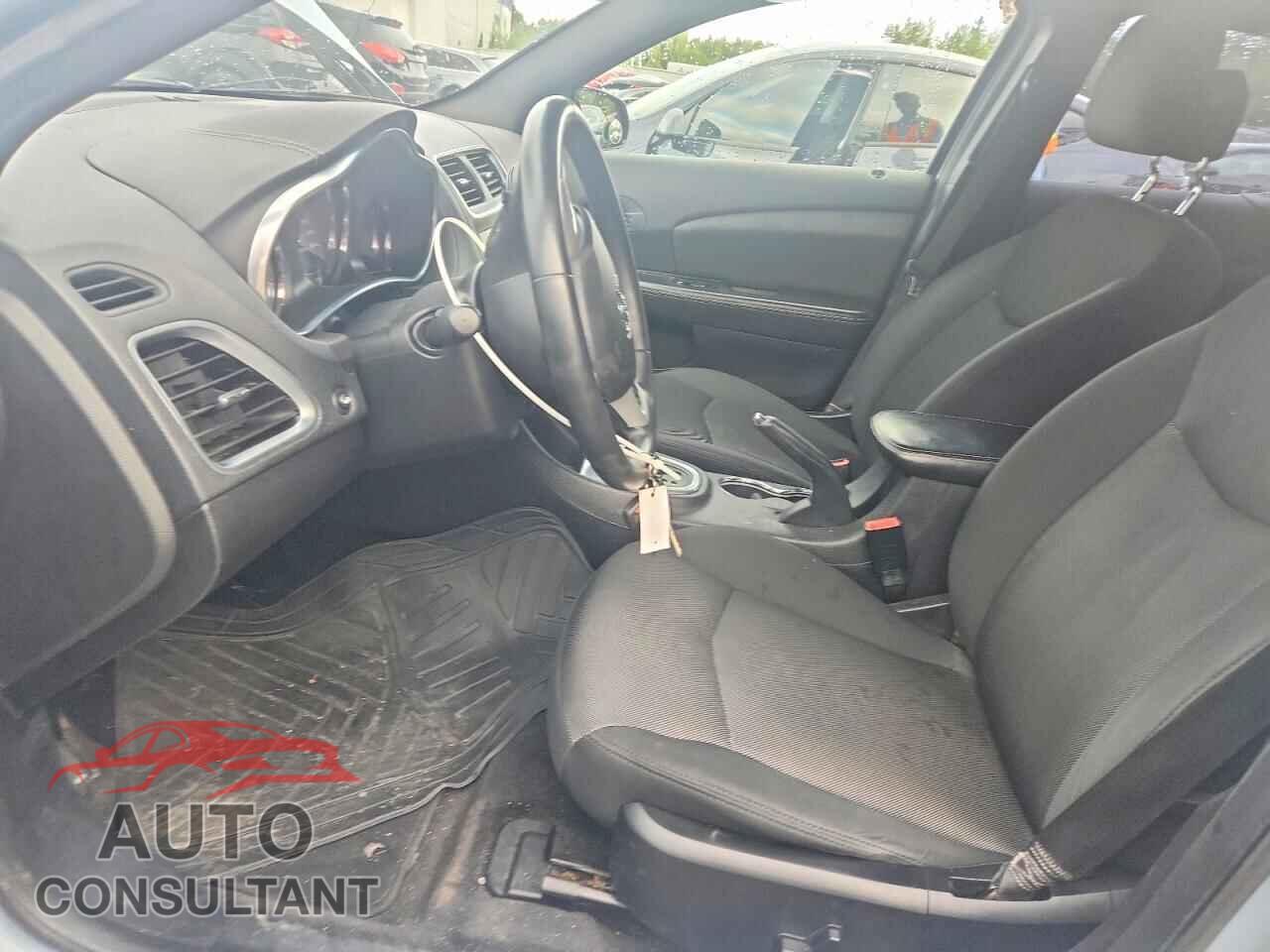 DODGE AVENGER 2013 - 1C3CDZCB2DN555807