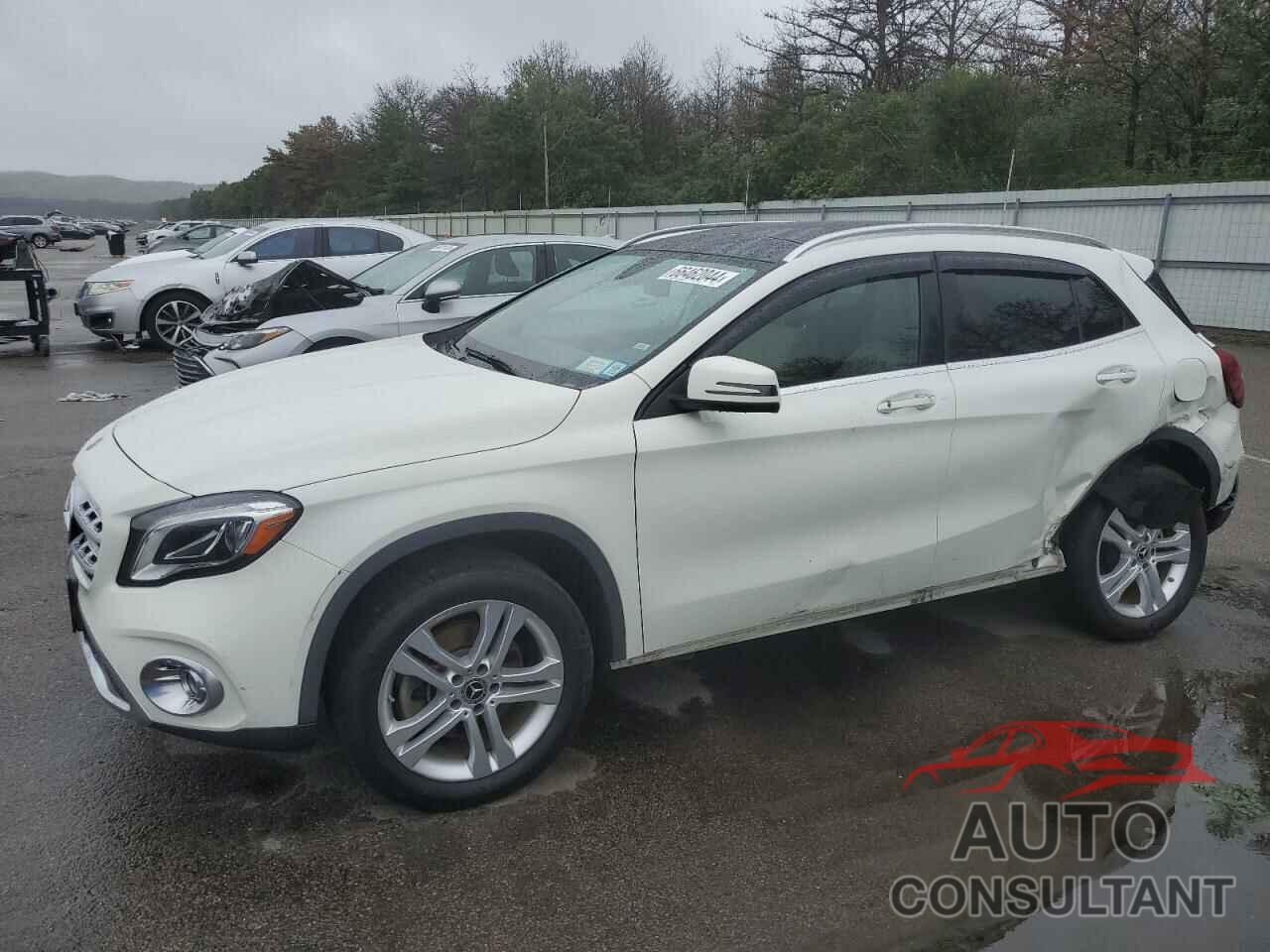 MERCEDES-BENZ GLA-CLASS 2018 - WDCTG4GB9JJ464918