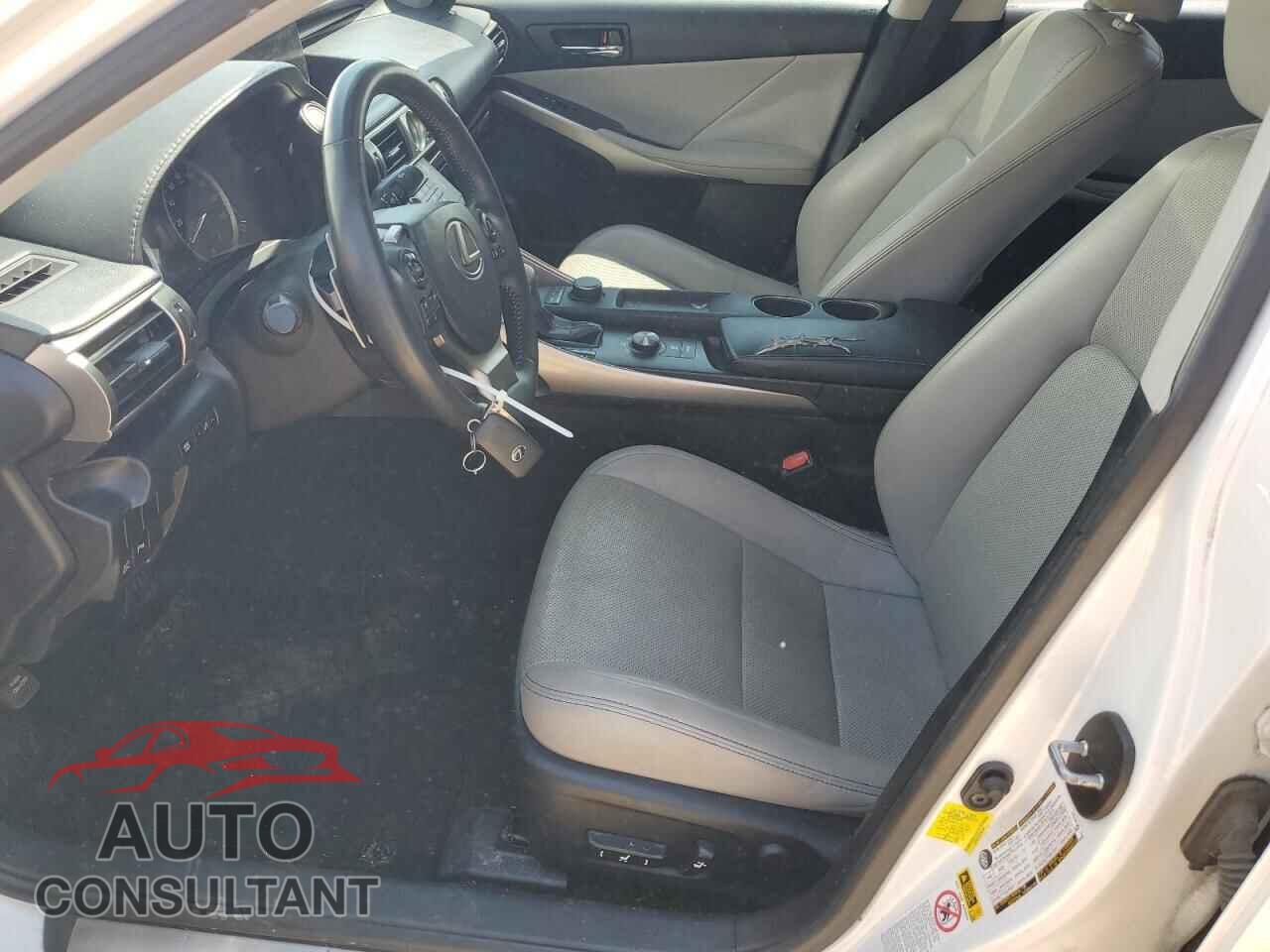LEXUS IS 2015 - JTHBF1D23F5051091