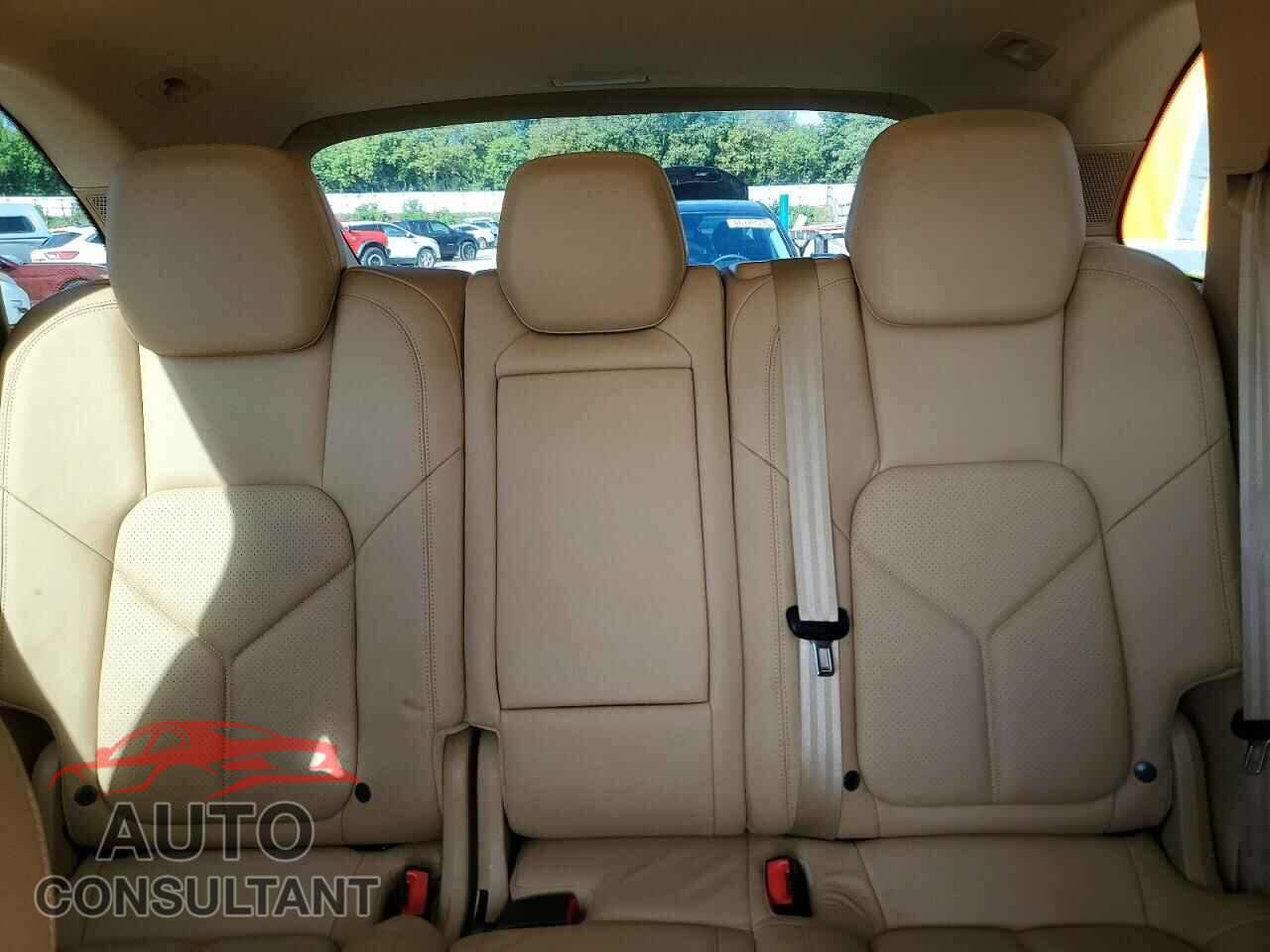 PORSCHE CAYENNE 2014 - WP1AA2A29ELA02458