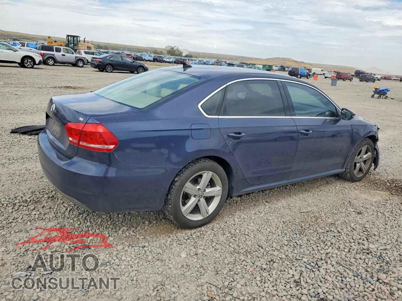 VOLKSWAGEN PASSAT 2012 - 1VWBP7A38CC090892