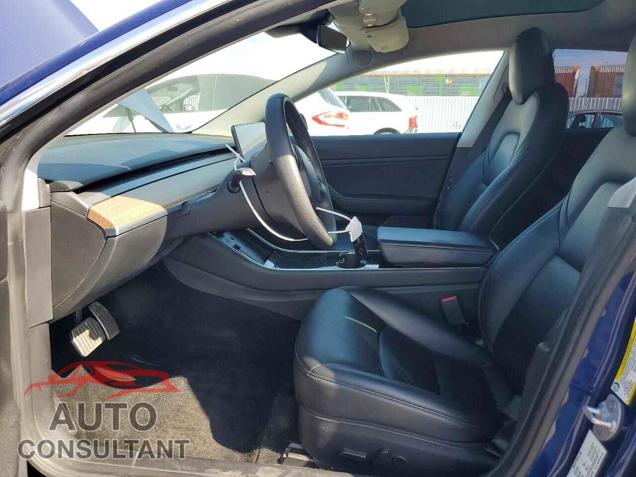 TESLA MODEL 3 2019 - 5YJ3E1EA5KF419715
