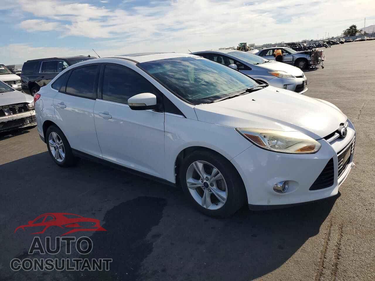 FORD FOCUS 2012 - 1FAHP3H22CL393305