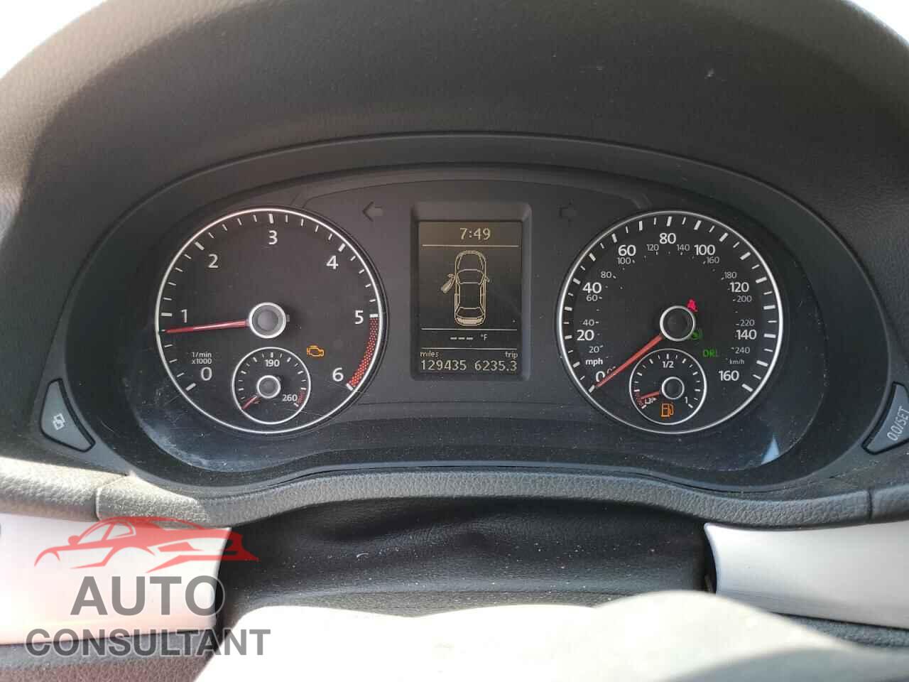 VOLKSWAGEN PASSAT 2012 - 1VWBN7A35CC053403