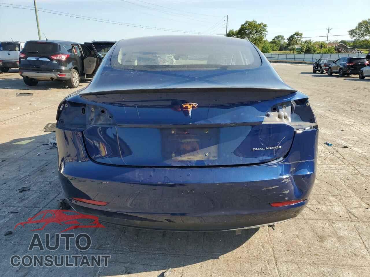 TESLA MODEL 3 2018 - 5YJ3E1EBXJF055699