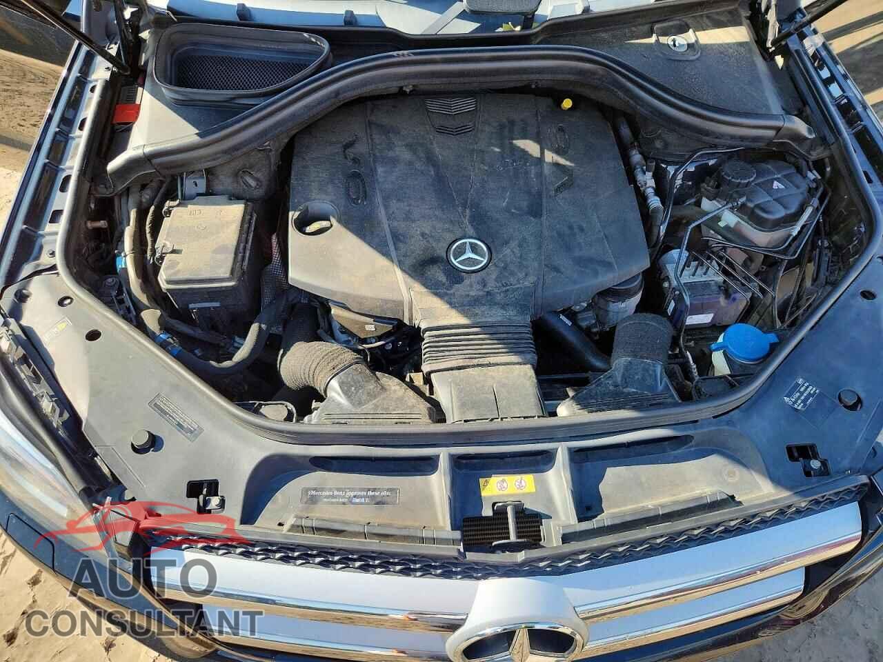 MERCEDES-BENZ GL-CLASS 2015 - 4JGDF2EE5FA502078