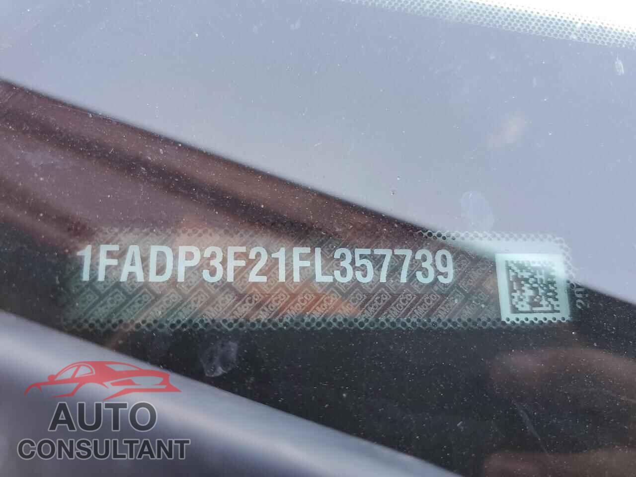 FORD FOCUS 2015 - 1FADP3F21FL357739