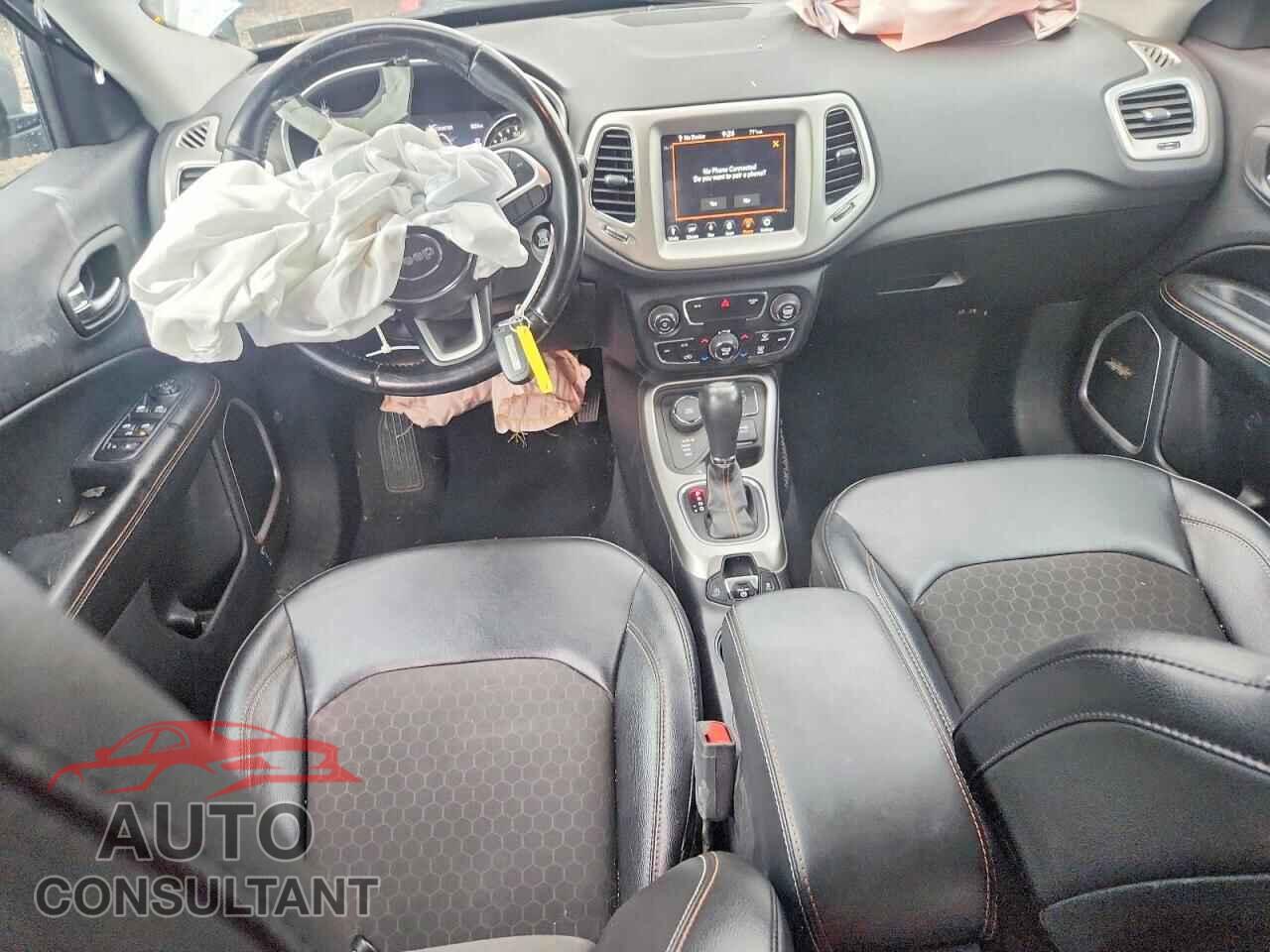 JEEP COMPASS 2020 - 3C4NJDBB0LT145314