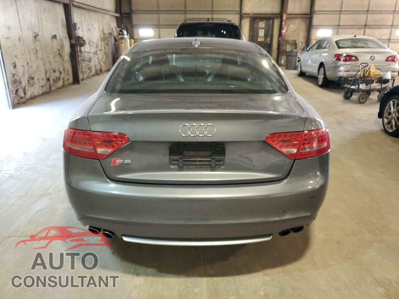 AUDI S5/RS5 2012 - WAUVVAFR7CA010541