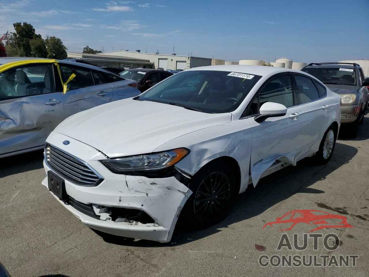 FORD FUSION 2018 - 3FA6P0LU0JR137273