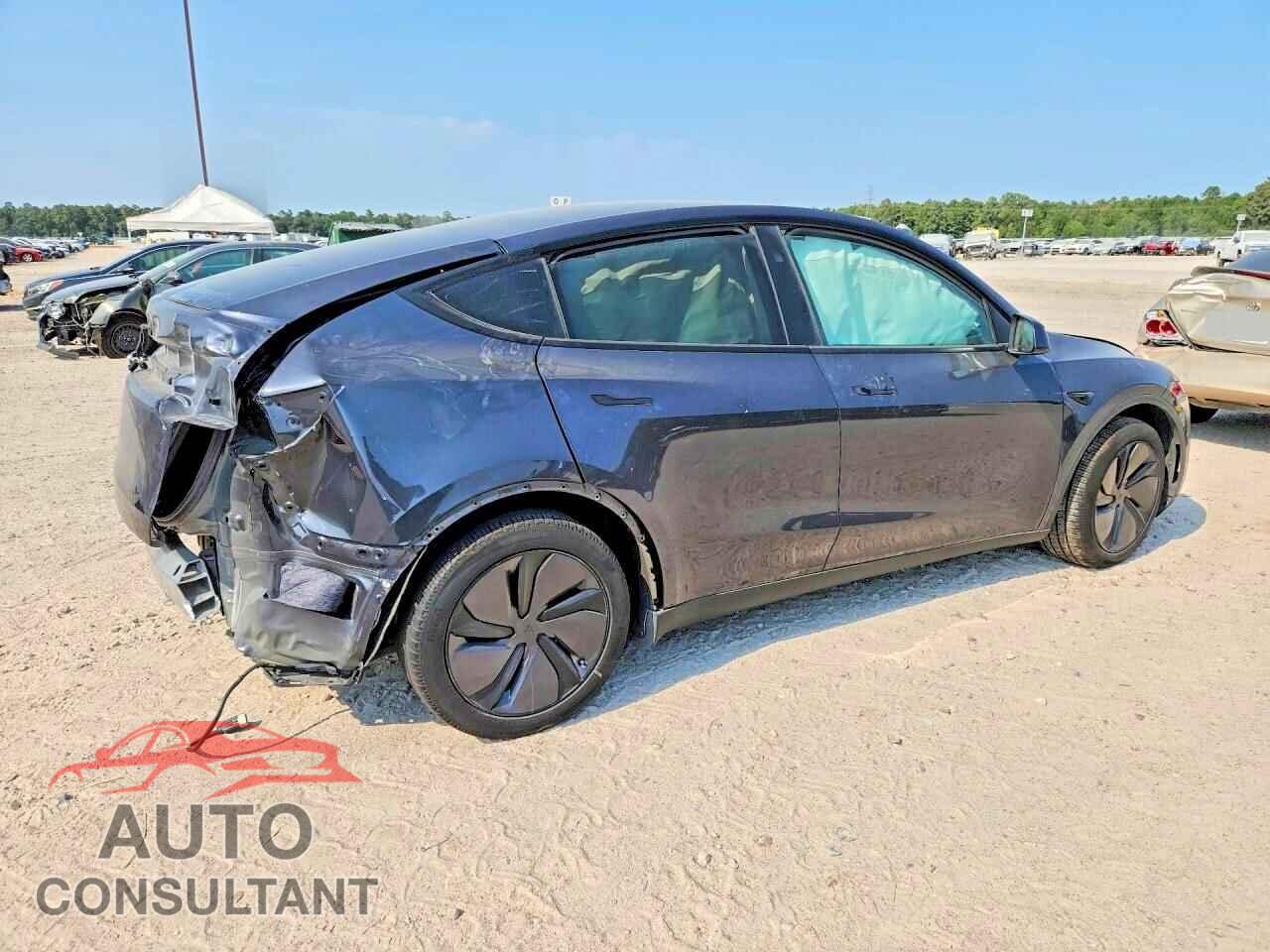TESLA MODEL Y 2026 - 7SAYGDEDXTA462461